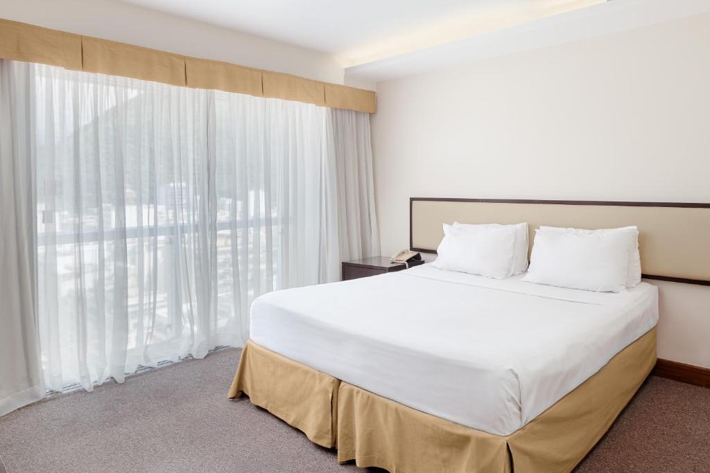 هتل اورتون پالاس